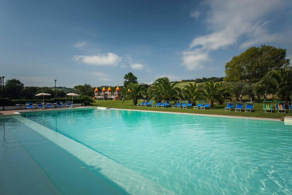 Finis Africae Hotel เซนีกัลเลีย ภายนอก รูปภาพ
